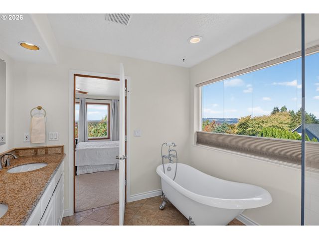 22874 Sw MARTIN Ct, Sherwood, OR 97140