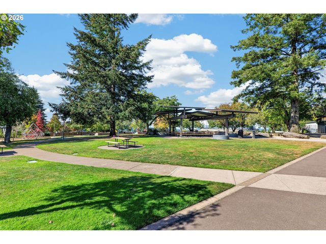 22874 Sw MARTIN Ct, Sherwood, OR 97140