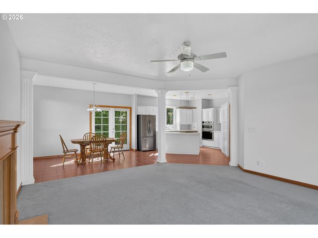 22874 Sw MARTIN Ct, Sherwood, OR 97140