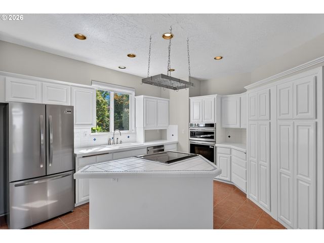 22874 Sw MARTIN Ct, Sherwood, OR 97140