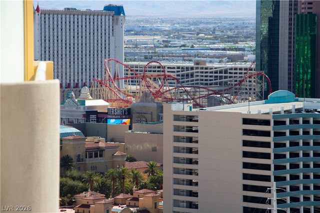 135 East Harmon Avenue 2215, Las Vegas, NV 89109