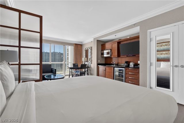 135 East Harmon Avenue 2215, Las Vegas, NV 89109