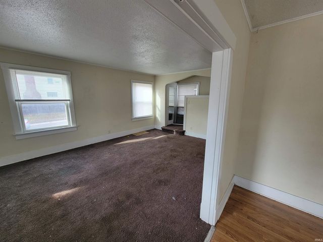 201 E Wildwood Avenue, Fort Wayne, IN 46806