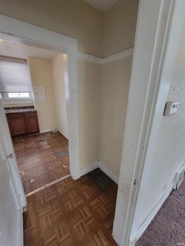 201 E Wildwood Avenue, Fort Wayne, IN 46806