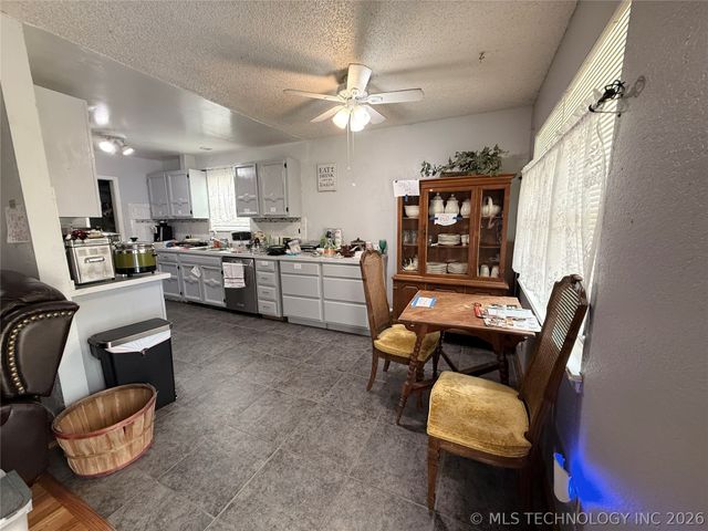 3111 S 149th East Avenue, Tulsa, OK 74134