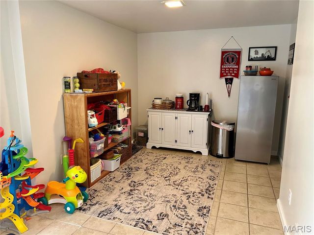 4290 Chateau De Ville Drive C, St Louis, MO 63129