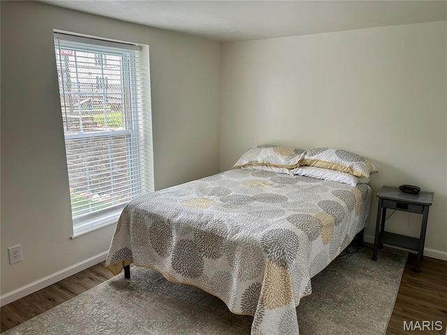 4290 Chateau De Ville Drive C, St Louis, MO 63129