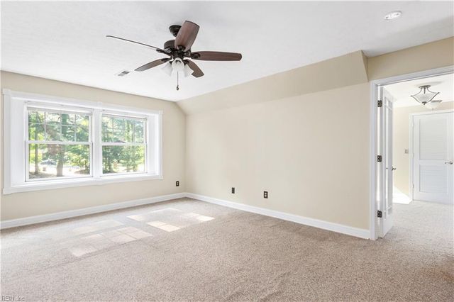 8 Ventnor VW, Carrollton, VA 23314