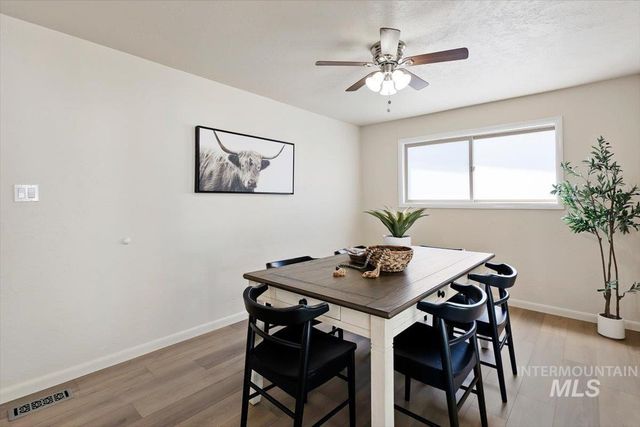 151 Fillmore St, Twin Falls, ID 83301