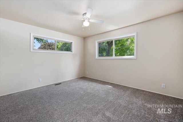 151 Fillmore St, Twin Falls, ID 83301