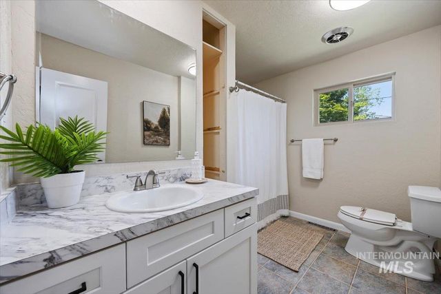 151 Fillmore St, Twin Falls, ID 83301