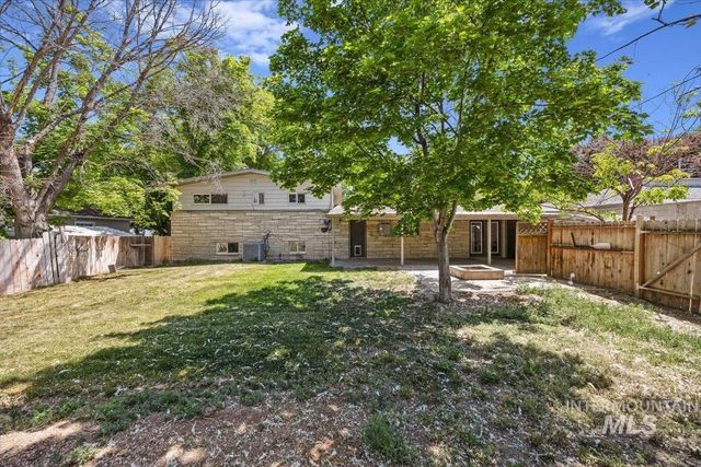 151 Fillmore St, Twin Falls, ID 83301