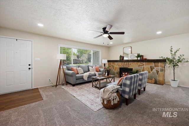 151 Fillmore St, Twin Falls, ID 83301