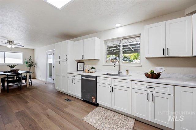151 Fillmore St, Twin Falls, ID 83301