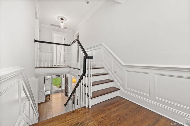 42 Sturgis Road, Bronxville, NY 10708