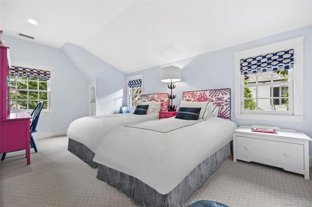 42 Sturgis Road, Bronxville, NY 10708