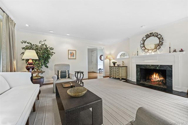 42 Sturgis Road, Bronxville, NY 10708
