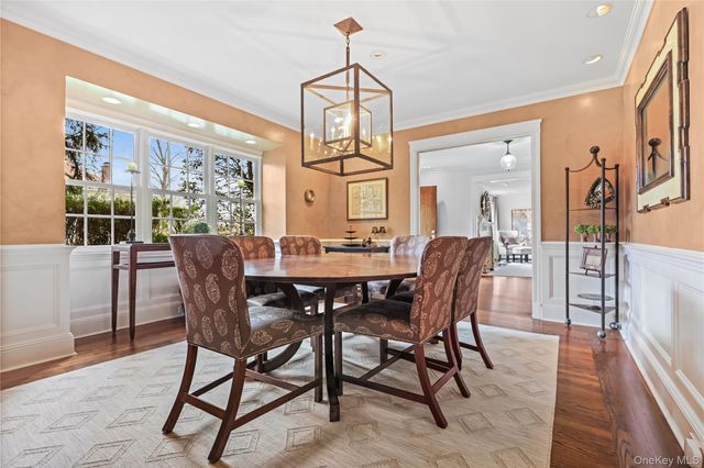 42 Sturgis Road, Bronxville, NY 10708