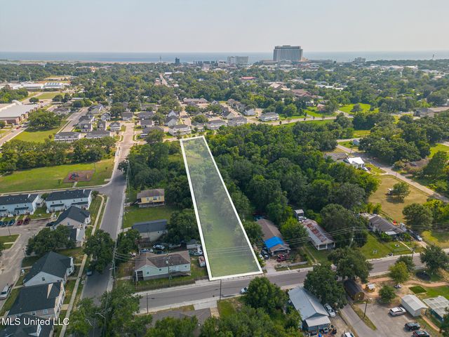 643 Walker Street, Biloxi, MS 39530