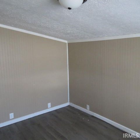 329 E 2nd Street, Peru, IN 46970