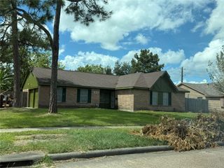 6910 Pella Drive, Houston, TX 77036