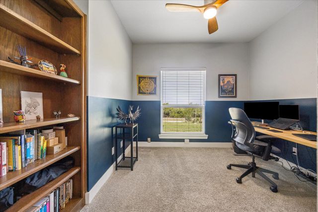 3660 Stagecoach Ranch LOOP, Dripping Springs, TX 78620