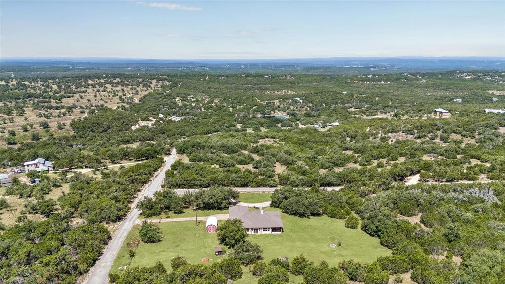 3660 Stagecoach Ranch LOOP, Dripping Springs, TX 78620