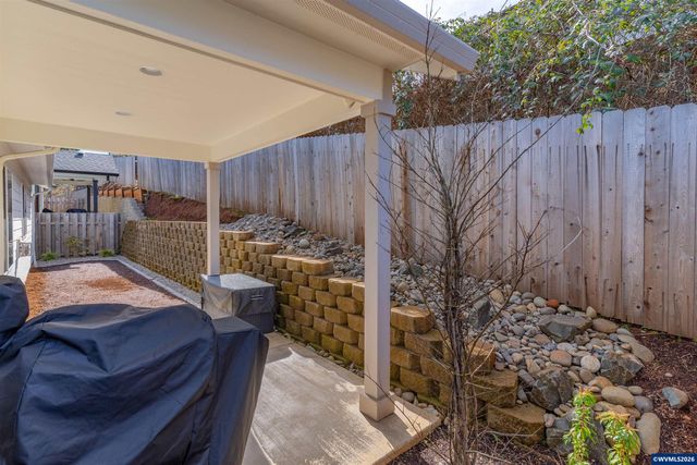 5611 Jeremy Valley Dr SE, Salem, OR 97306