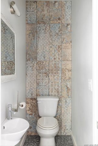 1519 S Presa, San Antonio, TX 78210