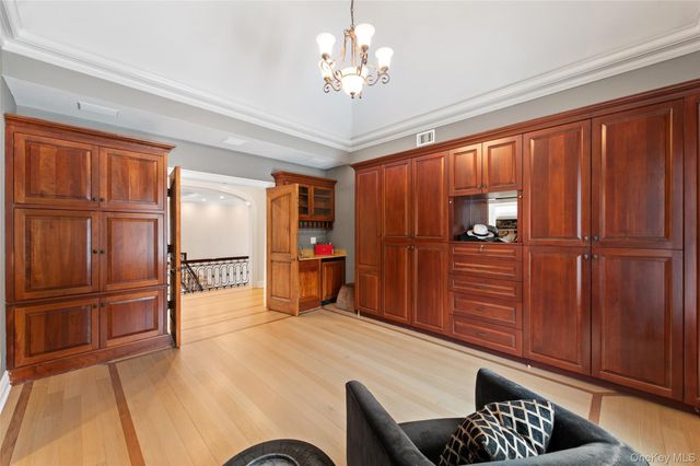 4 Cowdray Park Drive, Armonk, NY 10504