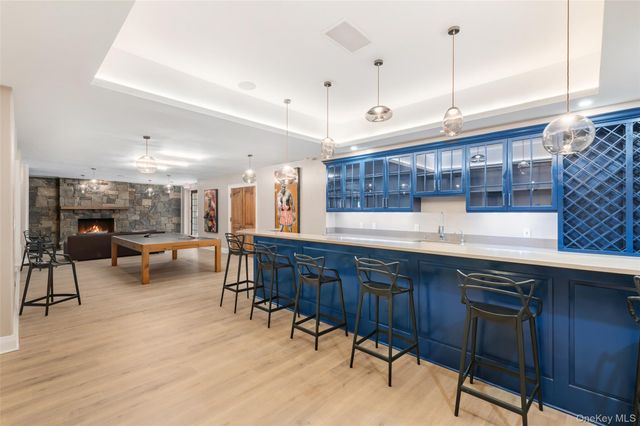 4 Cowdray Park Drive, Armonk, NY 10504