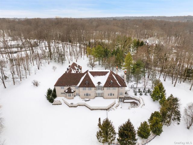 4 Cowdray Park Drive, Armonk, NY 10504