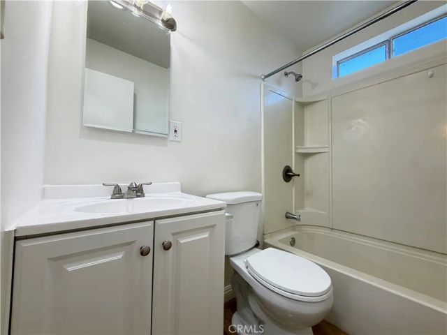 4329 E 55th Street B, Maywood, CA 90270