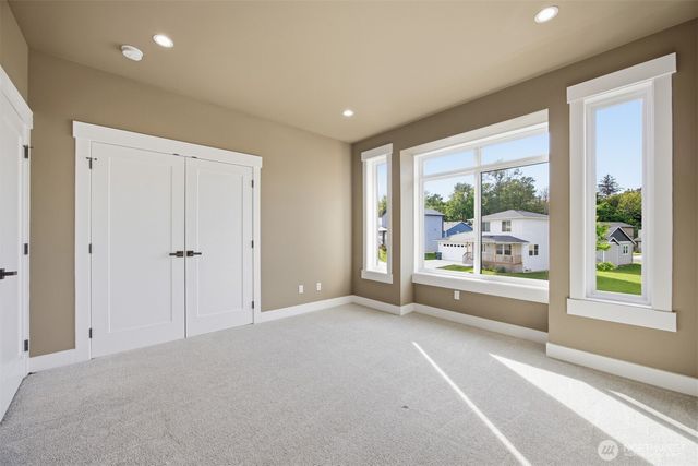2109 Lancaster Way, Ferndale, WA 98248