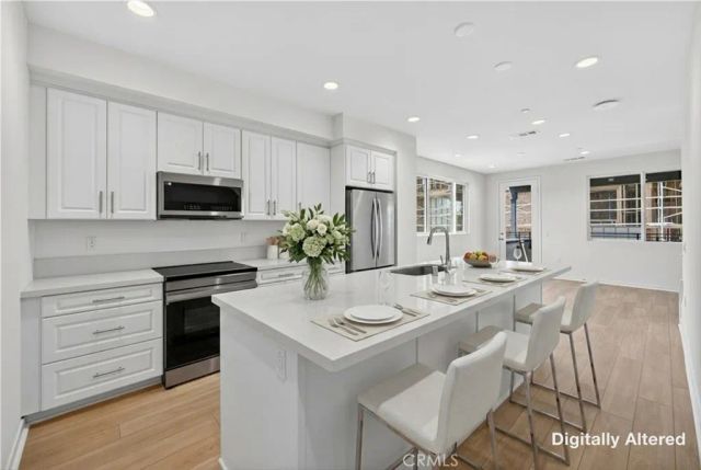 125 Chaparral, Tustin, CA 92780