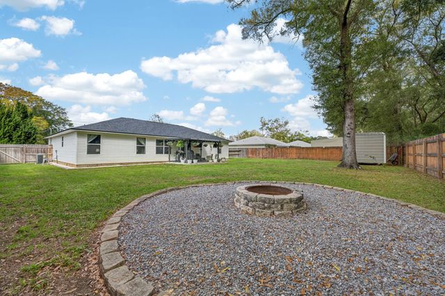 4331 Crosswinds Drive, Milton, FL 32583