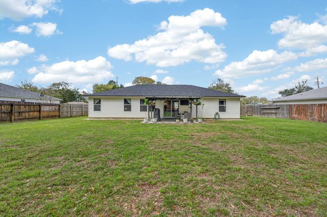 4331 Crosswinds Drive, Milton, FL 32583