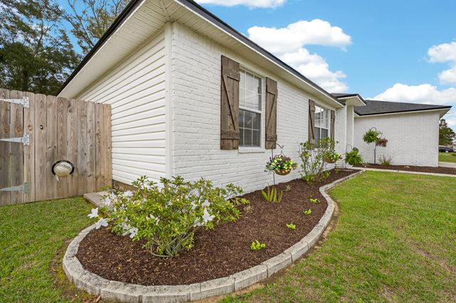 4331 Crosswinds Drive, Milton, FL 32583