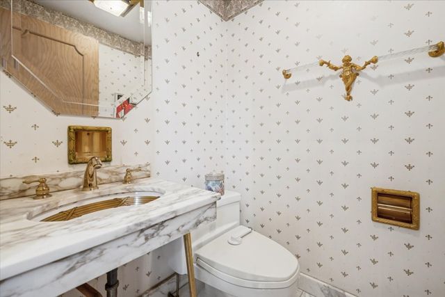 1344 Monroe Avenue, River Forest, IL 60305