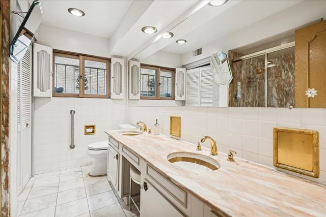 1344 Monroe Avenue, River Forest, IL 60305