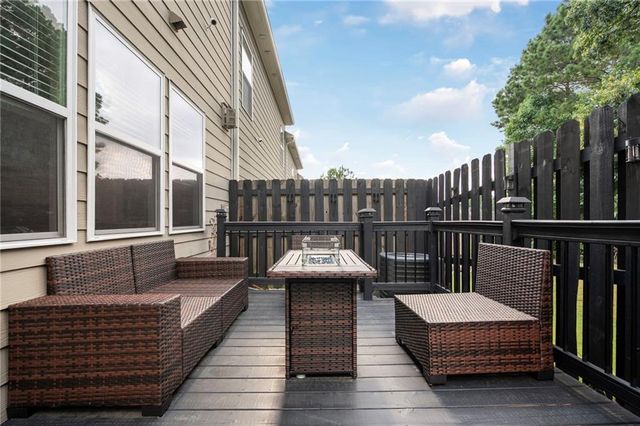 5481 Cascade SW Ridge, Atlanta, GA 30336