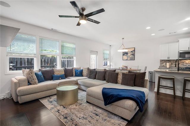 5481 Cascade SW Ridge, Atlanta, GA 30336