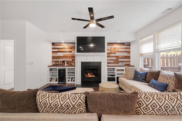 5481 Cascade SW Ridge, Atlanta, GA 30336