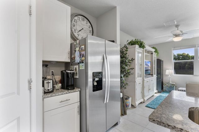 3947 SE Mentmore Lane, Stuart, FL 34997