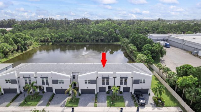 3947 SE Mentmore Lane, Stuart, FL 34997