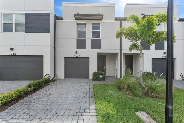 3947 SE Mentmore Lane, Stuart, FL 34997