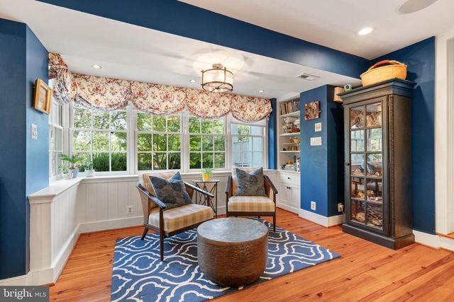 19937 EVERGREEN MILLS RD, Leesburg, VA 20175