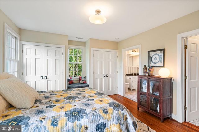 19937 EVERGREEN MILLS RD, Leesburg, VA 20175