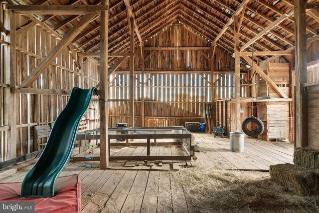 19937 EVERGREEN MILLS RD, Leesburg, VA 20175