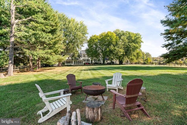 19937 EVERGREEN MILLS RD, Leesburg, VA 20175